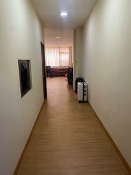 Foch Road (D8), Retail #521929521